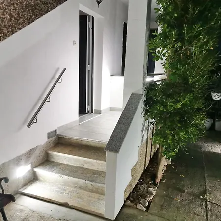 Charmante In Mit Eigener Terrasse By Interhome * Baška