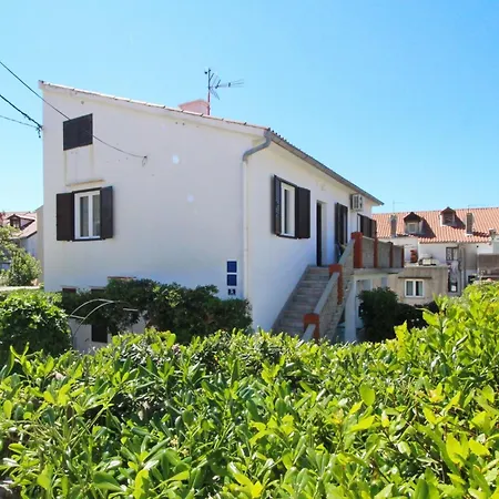 Charmante In Mit Eigener Terrasse By Interhome