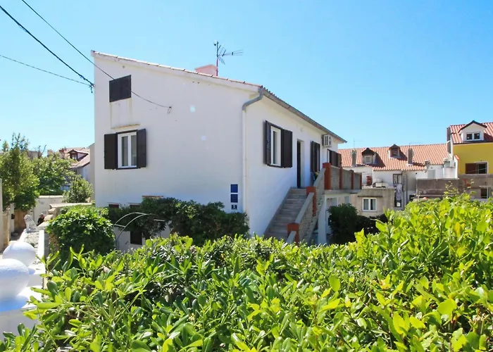 Charmante In Mit Eigener Terrasse By Interhome