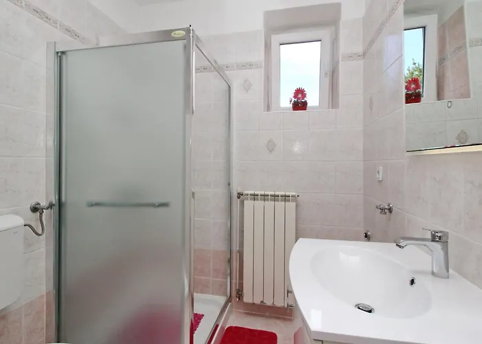 Charmante In Mit Eigener Terrasse By Interhome *