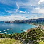 Charmante In Mit Eigener Terrasse By Interhome Lejlighed Baška